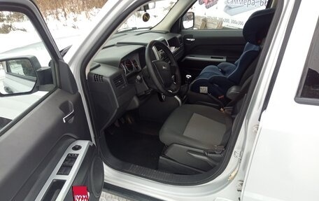 Jeep Liberty (Patriot), 2007 год, 780 000 рублей, 28 фотография