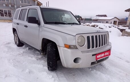 Jeep Liberty (Patriot), 2007 год, 780 000 рублей, 23 фотография