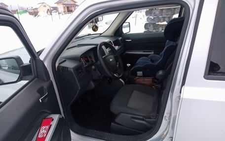 Jeep Liberty (Patriot), 2007 год, 780 000 рублей, 12 фотография