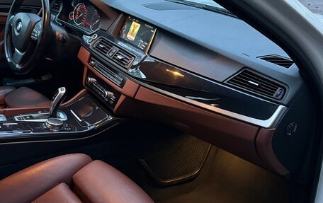 BMW 5 серия, 2016 год, 2 600 000 рублей, 15 фотография