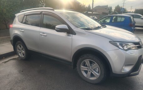 Toyota RAV4, 2015 год, 2 200 000 рублей, 8 фотография