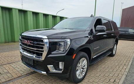 GMC Yukon IV, 2022 год, 11 500 000 рублей, 2 фотография