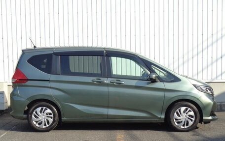 Honda Freed II, 2022 год, 1 541 000 рублей, 3 фотография