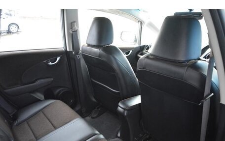 Honda Fit Shuttle I рестайлинг, 2013 год, 981 000 рублей, 14 фотография