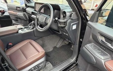 Toyota Land Cruiser Prado, 2024 год, 7 431 000 рублей, 9 фотография