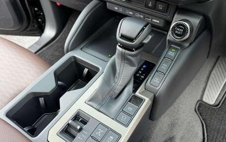 Toyota Land Cruiser Prado, 2024 год, 7 431 000 рублей, 14 фотография