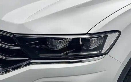 Volkswagen T-Roc I, 2022 год, 1 560 000 рублей, 7 фотография