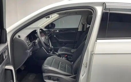 Volkswagen T-Roc I, 2022 год, 1 560 000 рублей, 17 фотография