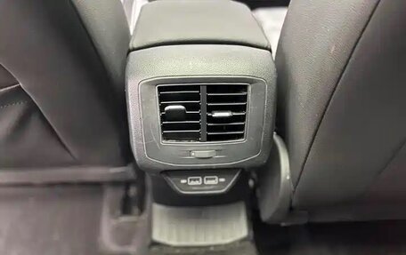 Volkswagen T-Roc I, 2022 год, 1 560 000 рублей, 13 фотография