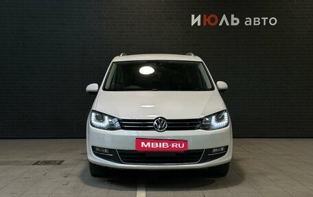 Volkswagen Sharan II, 2012 год, 1 445 000 рублей, 2 фотография