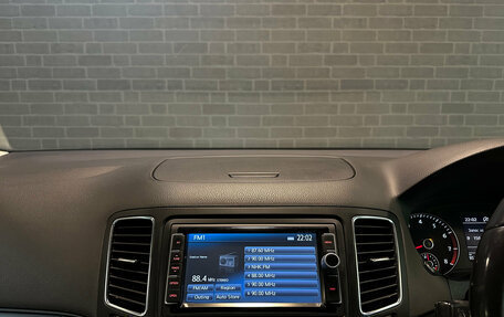 Volkswagen Sharan II, 2012 год, 1 445 000 рублей, 13 фотография