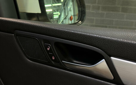 Volkswagen Sharan II, 2012 год, 1 445 000 рублей, 18 фотография