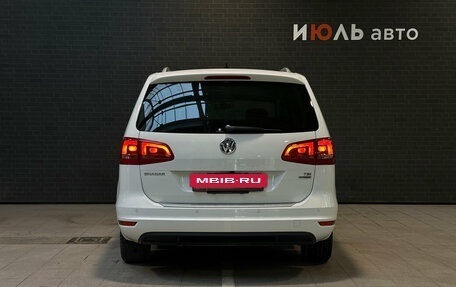 Volkswagen Sharan II, 2012 год, 1 445 000 рублей, 6 фотография