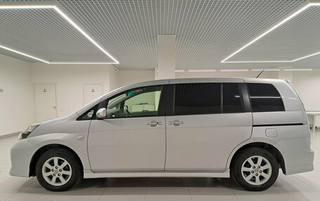 Toyota ISis I, 2012 год, 1 300 000 рублей, 8 фотография