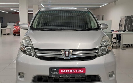 Toyota ISis I, 2012 год, 1 300 000 рублей, 2 фотография