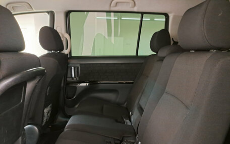 Toyota ISis I, 2012 год, 1 300 000 рублей, 12 фотография