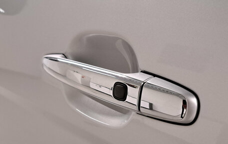 Toyota ISis I, 2012 год, 1 300 000 рублей, 19 фотография