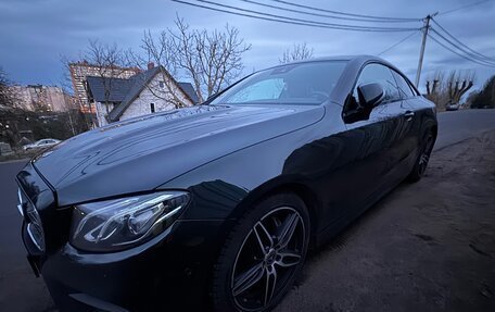 Mercedes-Benz E-Класс, 2017 год, 3 100 000 рублей, 1 фотография