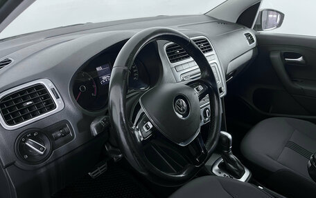 Volkswagen Polo VI (EU Market), 2017 год, 1 241 000 рублей, 10 фотография