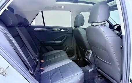 Volkswagen T-Roc I, 2022 год, 1 590 000 рублей, 12 фотография