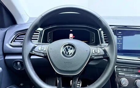 Volkswagen T-Roc I, 2022 год, 1 590 000 рублей, 15 фотография