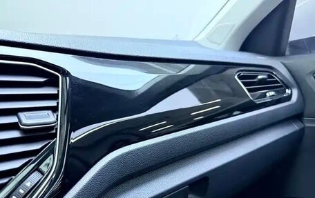 Volkswagen T-Roc I, 2022 год, 1 590 000 рублей, 18 фотография