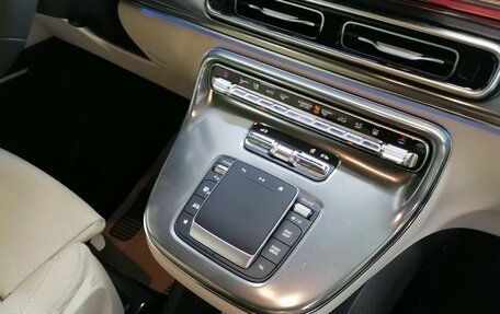 Mercedes-Benz V-Класс, 2025 год, 18 920 000 рублей, 14 фотография