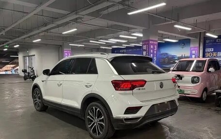 Volkswagen T-Roc I, 2022 год, 1 550 000 рублей, 4 фотография