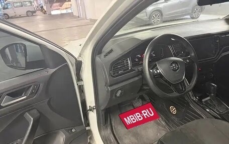 Volkswagen T-Roc I, 2022 год, 1 550 000 рублей, 9 фотография