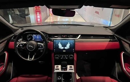 Jaguar F-Pace, 2023 год, 5 007 000 рублей, 5 фотография