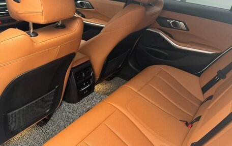 BMW 3 серия, 2022 год, 2 760 000 рублей, 15 фотография