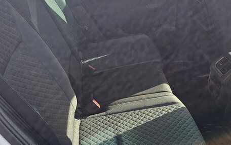 Volkswagen Tiguan II, 2017 год, 2 400 000 рублей, 9 фотография