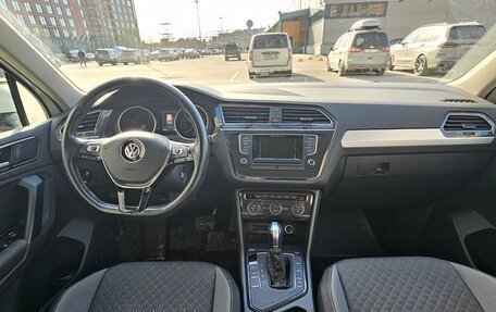 Volkswagen Tiguan II, 2017 год, 2 400 000 рублей, 12 фотография