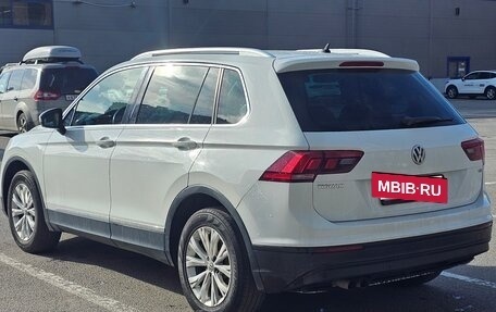 Volkswagen Tiguan II, 2017 год, 2 400 000 рублей, 10 фотография