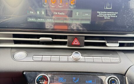 Hyundai Elantra, 2024 год, 2 090 000 рублей, 9 фотография