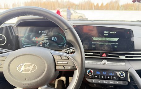 Hyundai Elantra, 2024 год, 2 090 000 рублей, 5 фотография