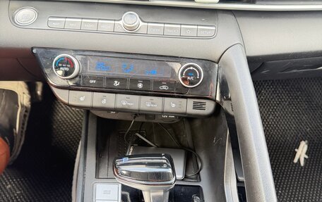 Hyundai Elantra, 2024 год, 2 090 000 рублей, 10 фотография