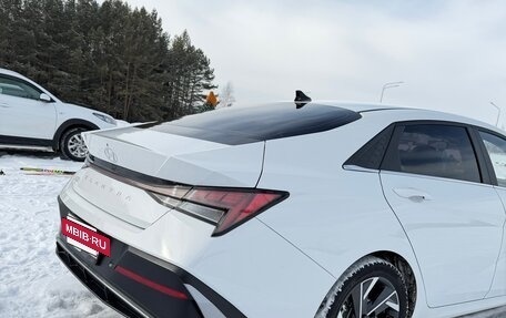 Hyundai Elantra, 2024 год, 2 090 000 рублей, 4 фотография