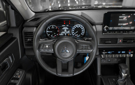 Mitsubishi L200, 2025 год, 4 870 000 рублей, 10 фотография