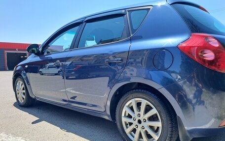 KIA cee'd I рестайлинг, 2008 год, 850 000 рублей, 15 фотография