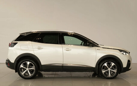 Peugeot 3008 II, 2018 год, 1 950 000 рублей, 5 фотография