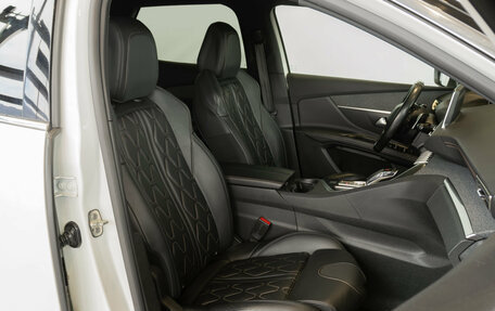 Peugeot 3008 II, 2018 год, 1 950 000 рублей, 15 фотография