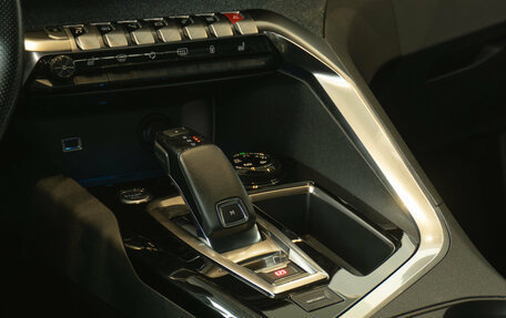 Peugeot 3008 II, 2018 год, 1 950 000 рублей, 22 фотография