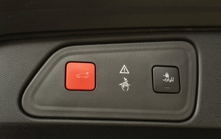 Peugeot 3008 II, 2018 год, 1 950 000 рублей, 40 фотография