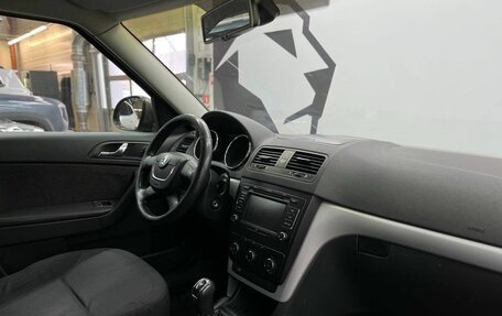 Skoda Yeti I рестайлинг, 2011 год, 829 900 рублей, 6 фотография