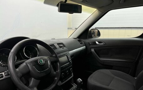 Skoda Yeti I рестайлинг, 2011 год, 829 900 рублей, 5 фотография