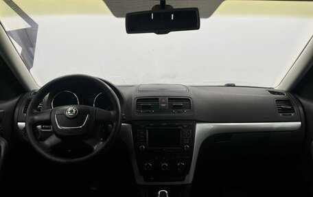 Skoda Yeti I рестайлинг, 2011 год, 829 900 рублей, 7 фотография