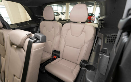 Volvo XC90 II рестайлинг, 2025 год, 10 700 000 рублей, 17 фотография