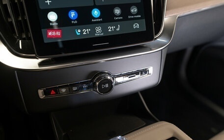 Volvo XC90 II рестайлинг, 2025 год, 10 700 000 рублей, 29 фотография