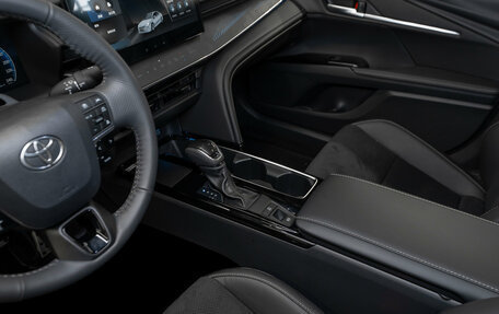 Toyota Camry, 2025 год, 4 450 000 рублей, 14 фотография